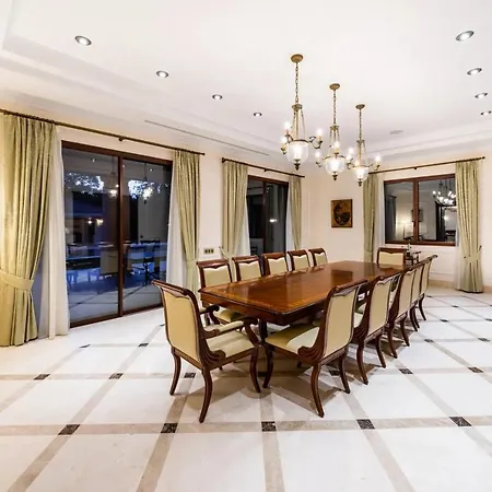 Apartment Stunning Luxury In Excellent Condition