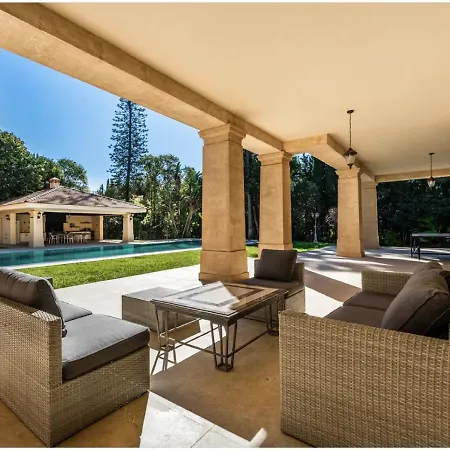 Apartment Stunning Luxury In Excellent Condition